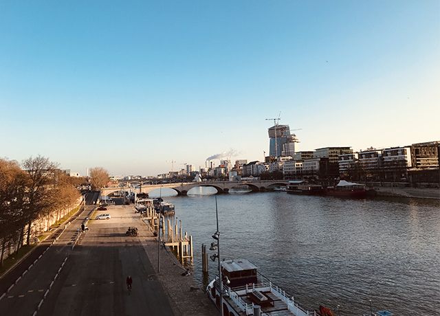 Visuel des quais de Seine durant un épisode de pollution de mars 2021
